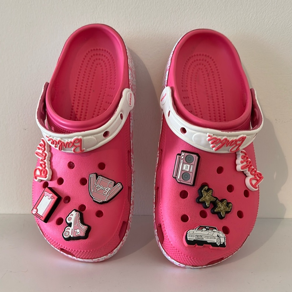Barbie Crocs with Jibbits